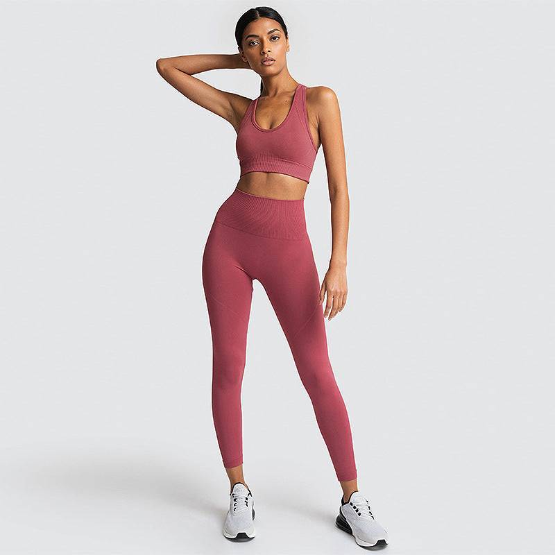 
	
nylon activewear
